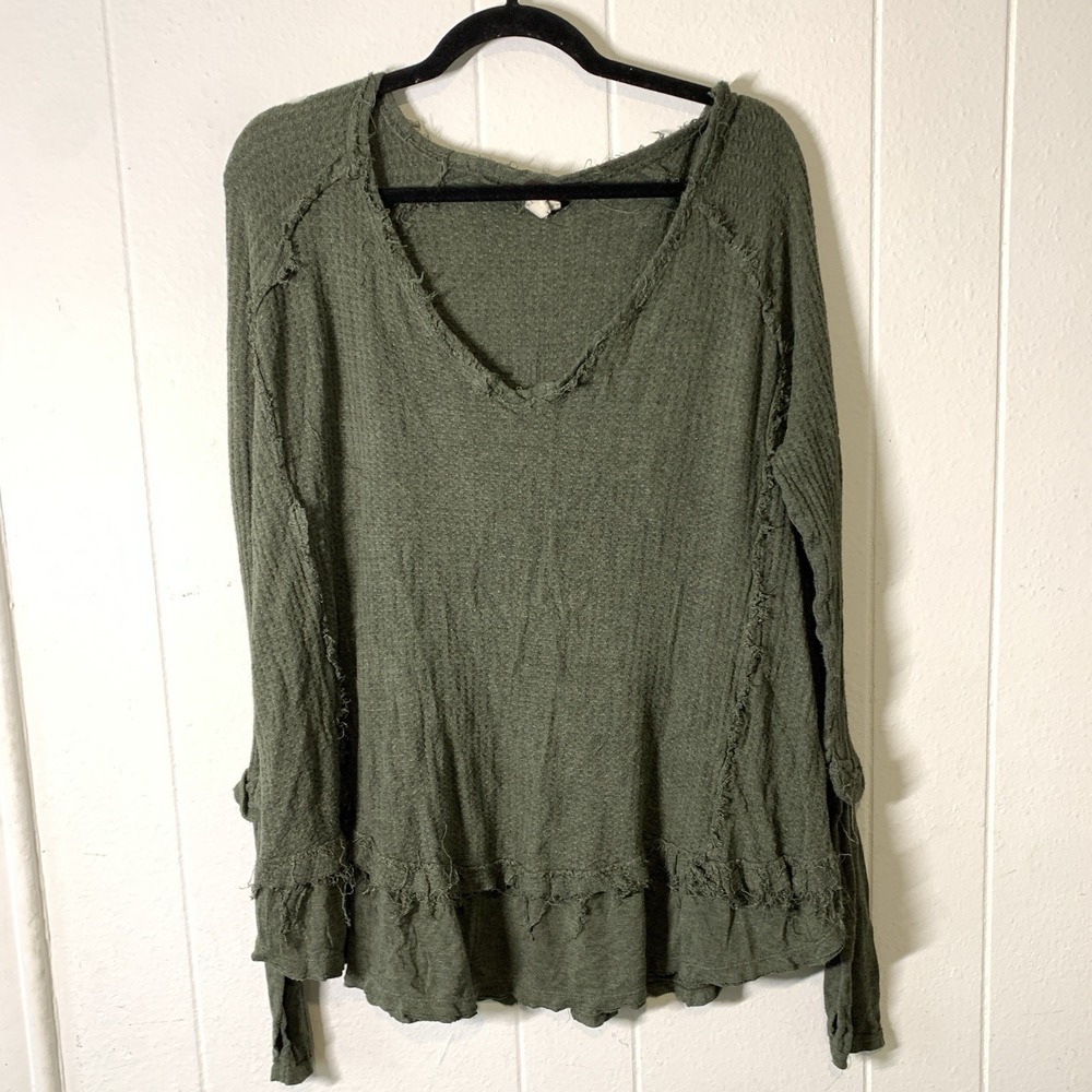 We The Free People Womens Small Thermal Shirt Long Sleeve Olive Green Raw Hem